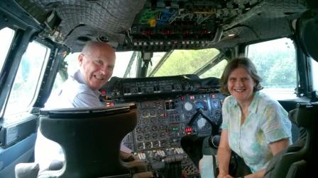 Concorde cockpit.jpg
